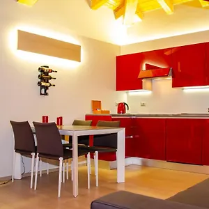 https://holiday-house-viola.it-lombardy.com
